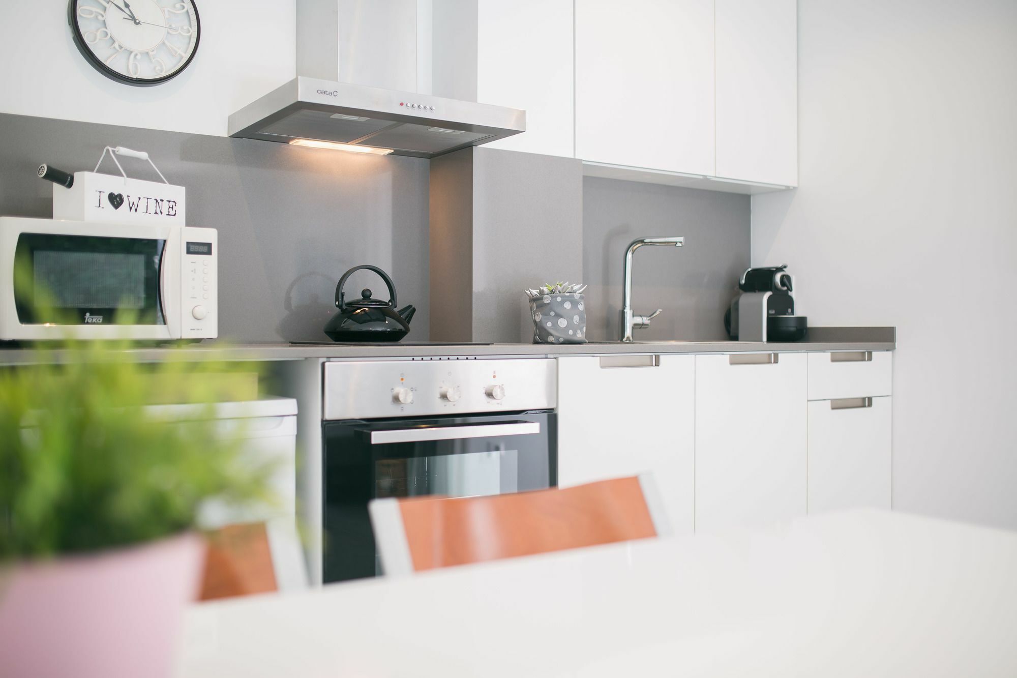 Flateli Montjuic Apartment ชีโรนา ภายนอก รูปภาพ